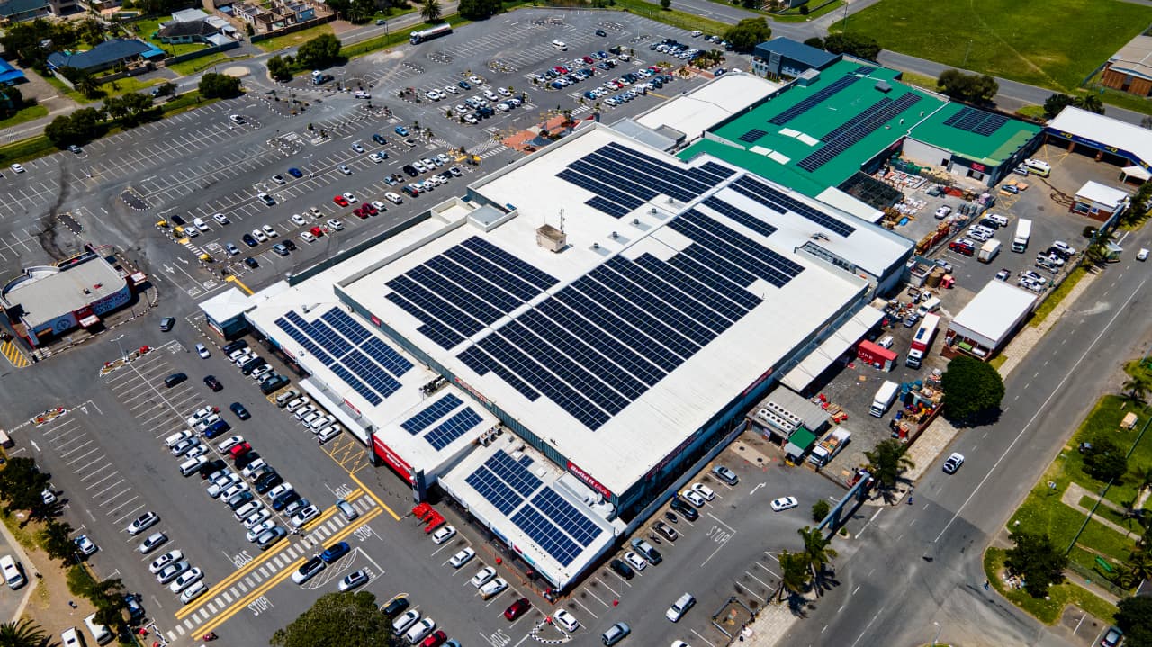 Spar Beacon Bay — Supermarket solar PV installation in East London, EC